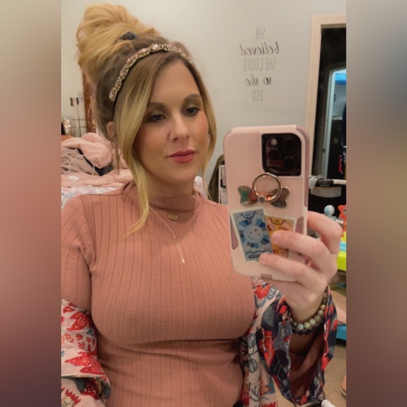 My name is Katy! Single mom of 3! I am very open to offers!! - Picture 4 of 9